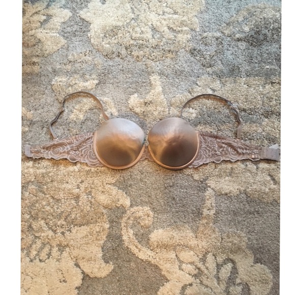 VS Nude Lace Bra - Picture 2 of 5